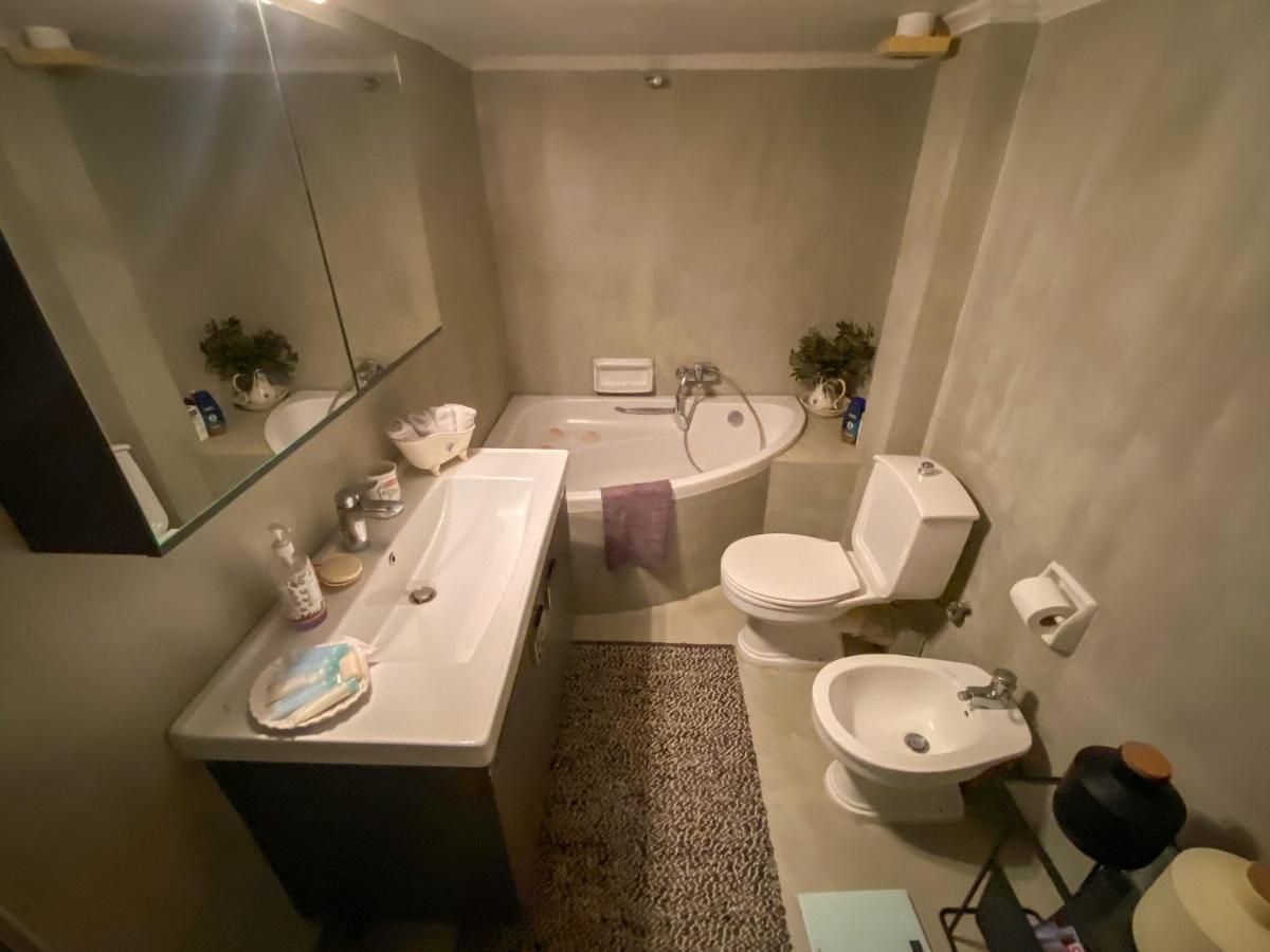 Lovely Luxurious Modern Apartment In سالونيك المظهر الخارجي الصورة